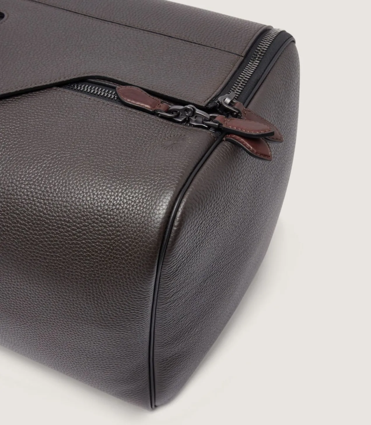 Leather Holdall Suiter Decoy In Dark Brown